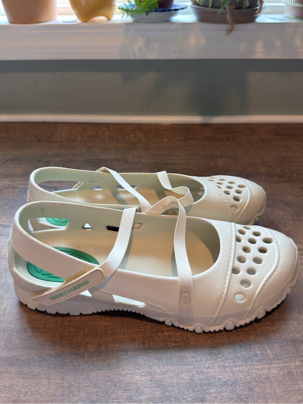 Skechers Women's White Mary Jane Strap Comfort Slip-On Flats Round Toe 10